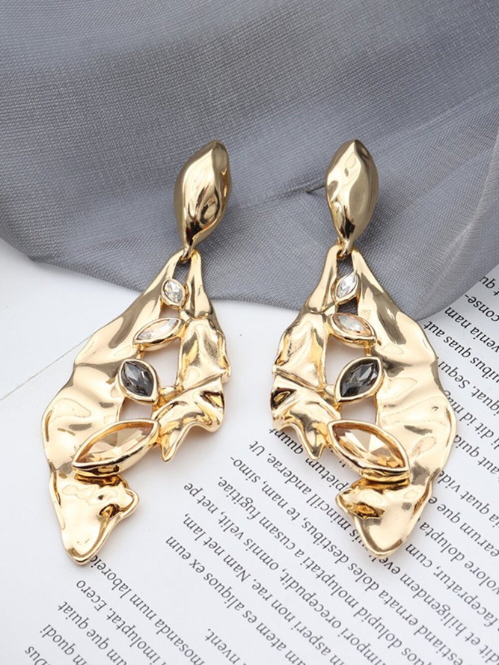 Alexis Bittar Leaf Openwork Stud Earrings - Picture 1 of 5